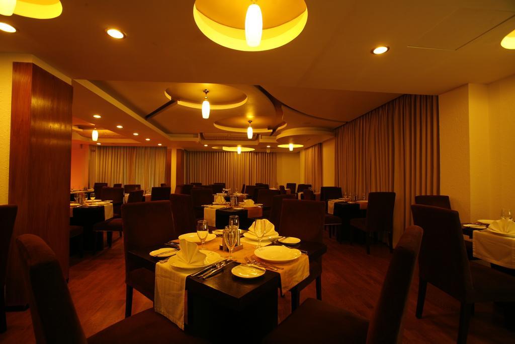 Platinum Suites Dhaka Ngoại thất bức ảnh