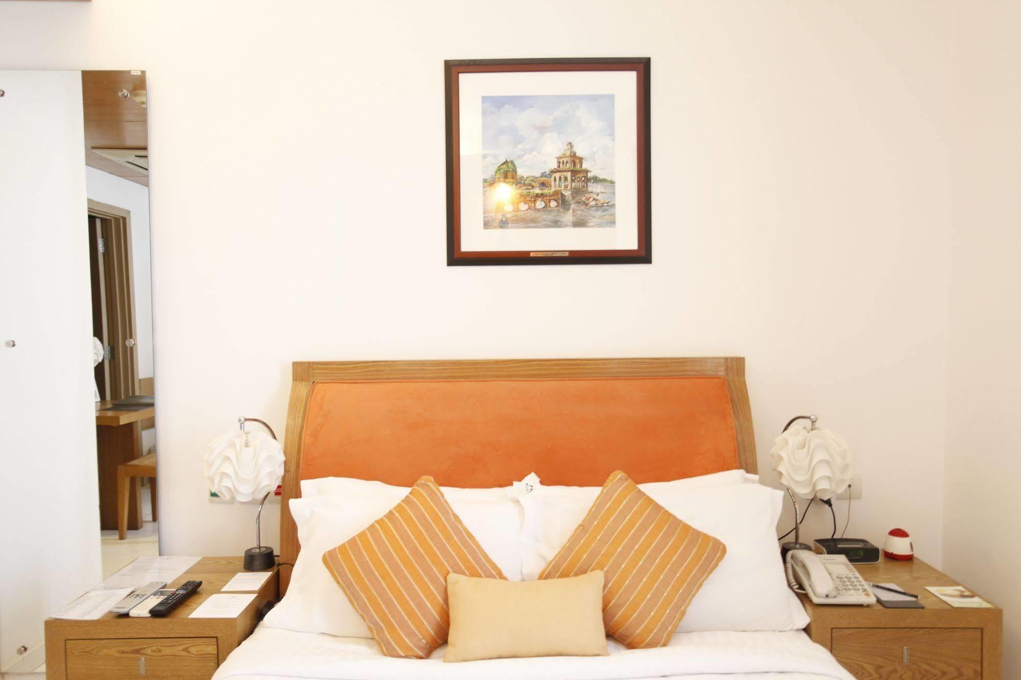 Platinum Suites Dhaka Ngoại thất bức ảnh